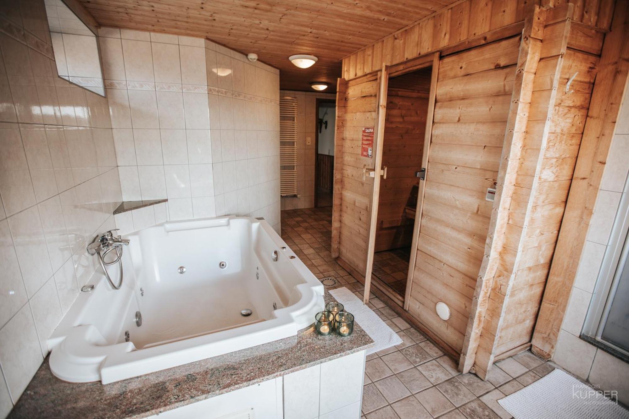 Вилла Le Gagnage 31 Pers- Malmedy, Rustique, Vue, Wellness Экстерьер фото
